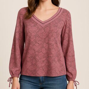 Hinge Size M Mauve Pink Laser Cut Long Sleeve V-Neck Blouse